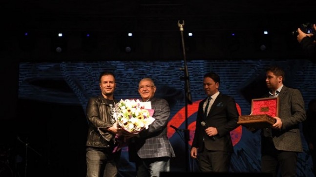 EXPO 2023 Gençlik Festivali’nde Emre Aydın coşkusu