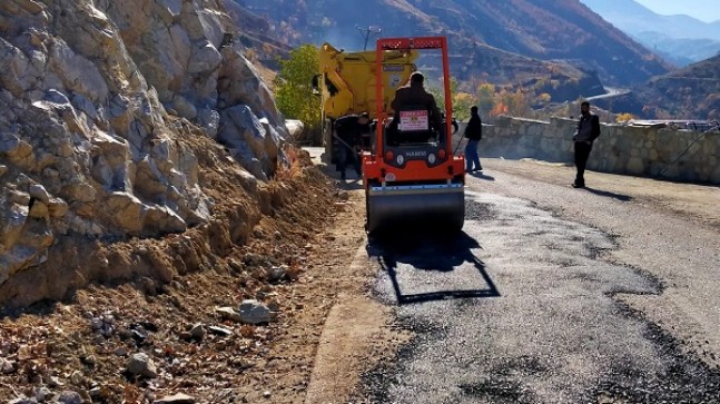 Büyükşehir Nurhak ve Ekinözü’nde Çalışmalarını Sürdürüyor