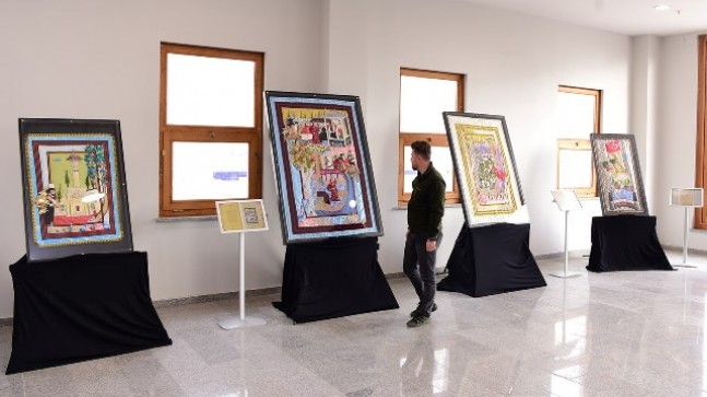 Kamu Külliyesinde özel el emeği