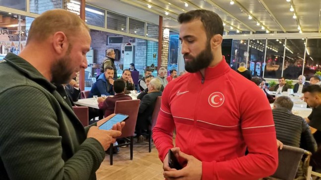 Avrupa Şampiyonu Burhan Akbulak memleketi Kahramanmaraş’ta