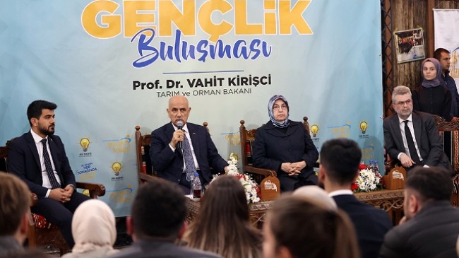 Bakan Kirişci, Gençlerle Heyecanlandı