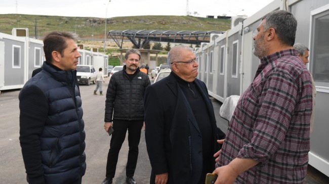 Depremzedeler, EXPO 2023 alanına kurulan konteyner kente yerleşmeye başladı
