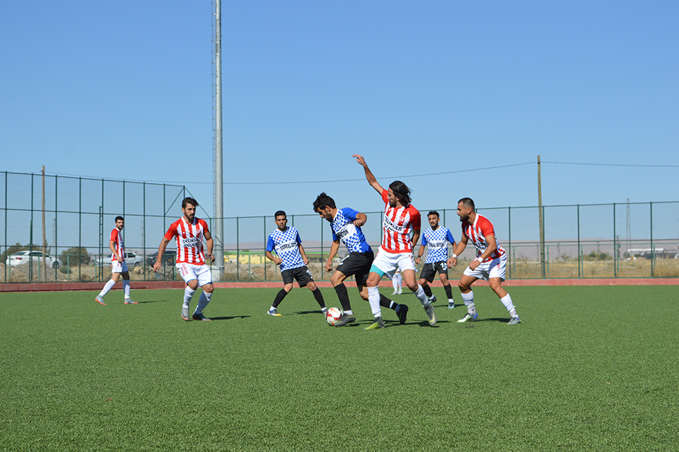 ELBİSTAN PÖRTLETTİ (2-0)