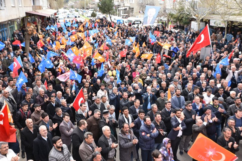 BEYOĞLU’NDA BİR BEY OĞLU RÜZGARI ESTİ