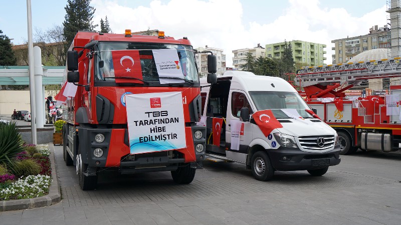 TBB’DEN BÜYÜKŞEHİR’E 6 ARAÇ