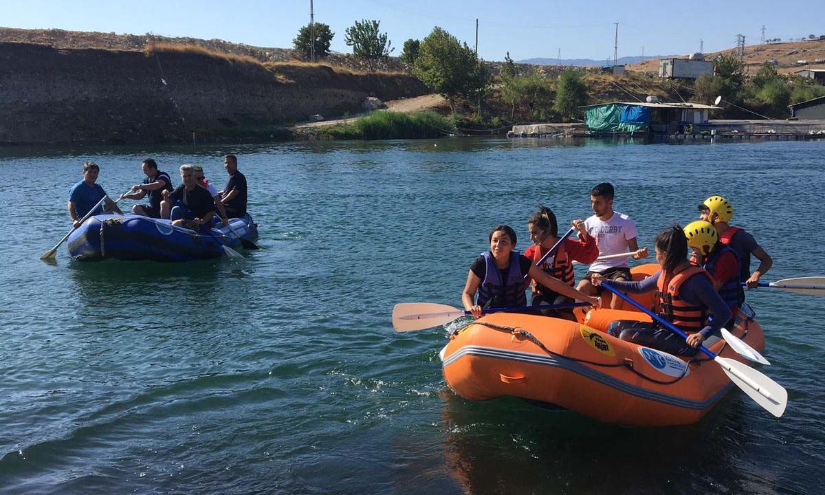 Ceyhan da Rafting!