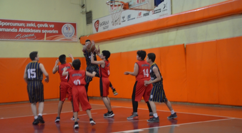 U14’te Ve Basket 1/1 yaptı