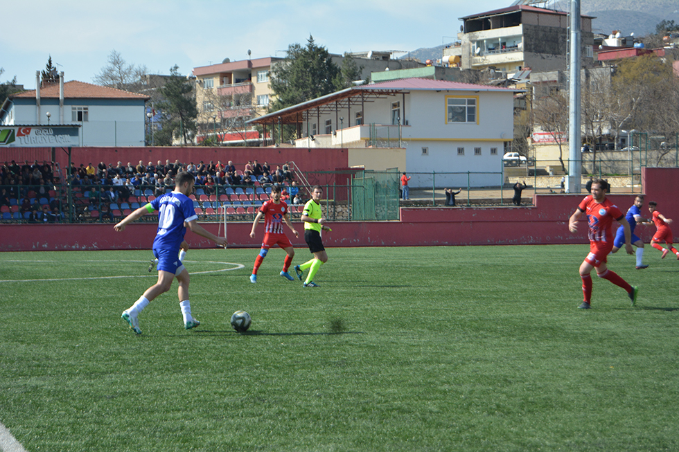 PLAY-OFF’TA CUMARTESİ MAÇI BÜYÜKŞEHİR’İN!