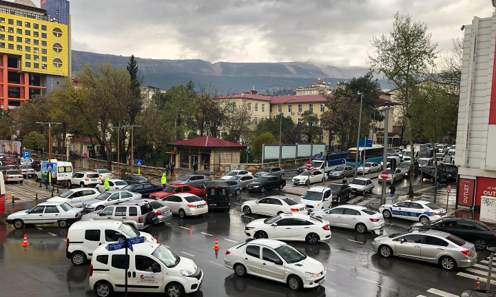 TRABZON CADDESİNDE CORANA YEDBİRLERİ ARTTI