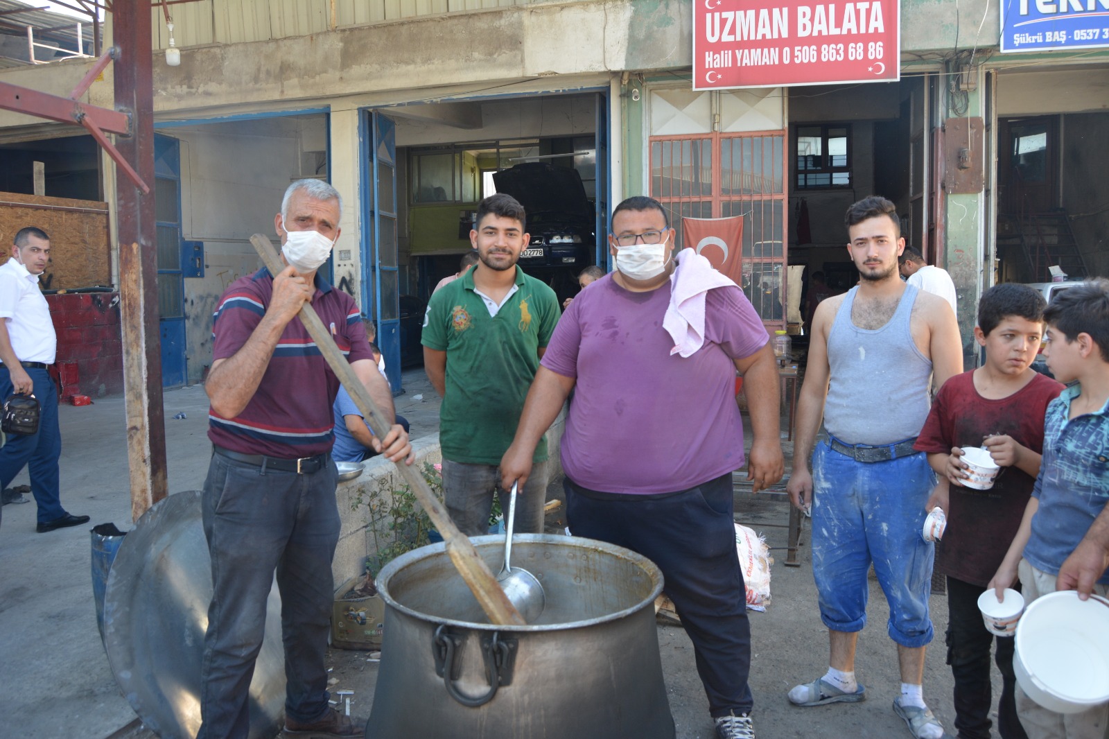 SANAYİ ESNAFI AŞURE BEREKETİNDE BULUŞTU