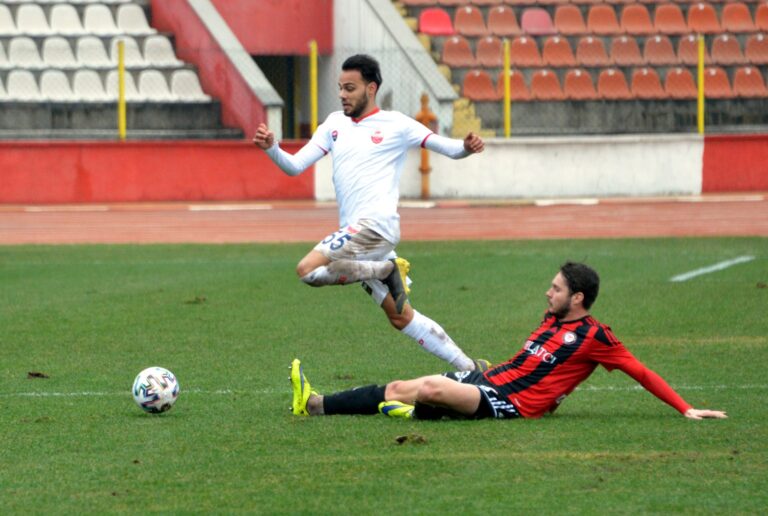 DEFANSIN HATASI GOLÜ GETİRDİ