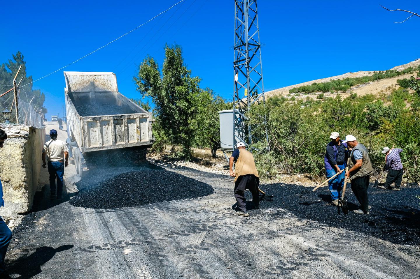 DULKADİROĞLU’NDAN PINARBAŞI KANDIL BÖLGESİNE ASFALT