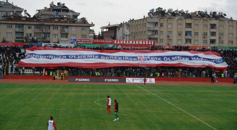 Taraftarlar Ayaklandı