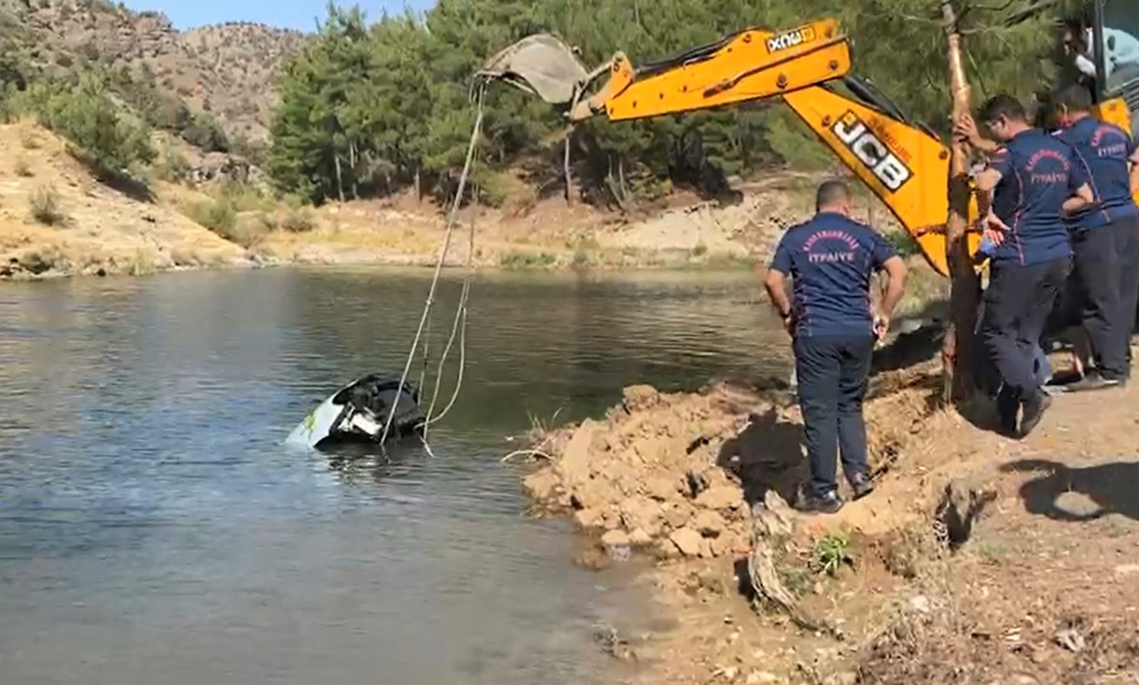 Kahramanmaraş’ta otomobil baraj gölüne düştü