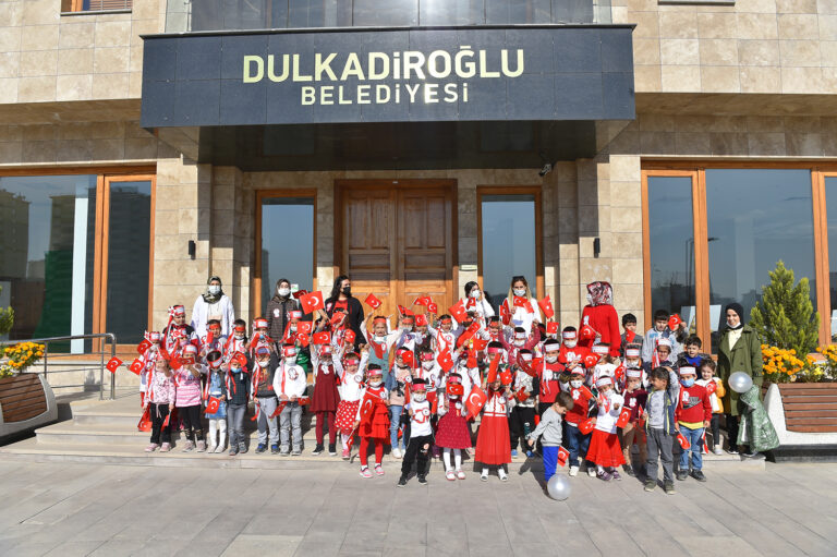 KAMU KÜLLİYESİ’NDE ANA OKULU ÖĞRENCİLERİNİN 29 EKİM HEYECANI
