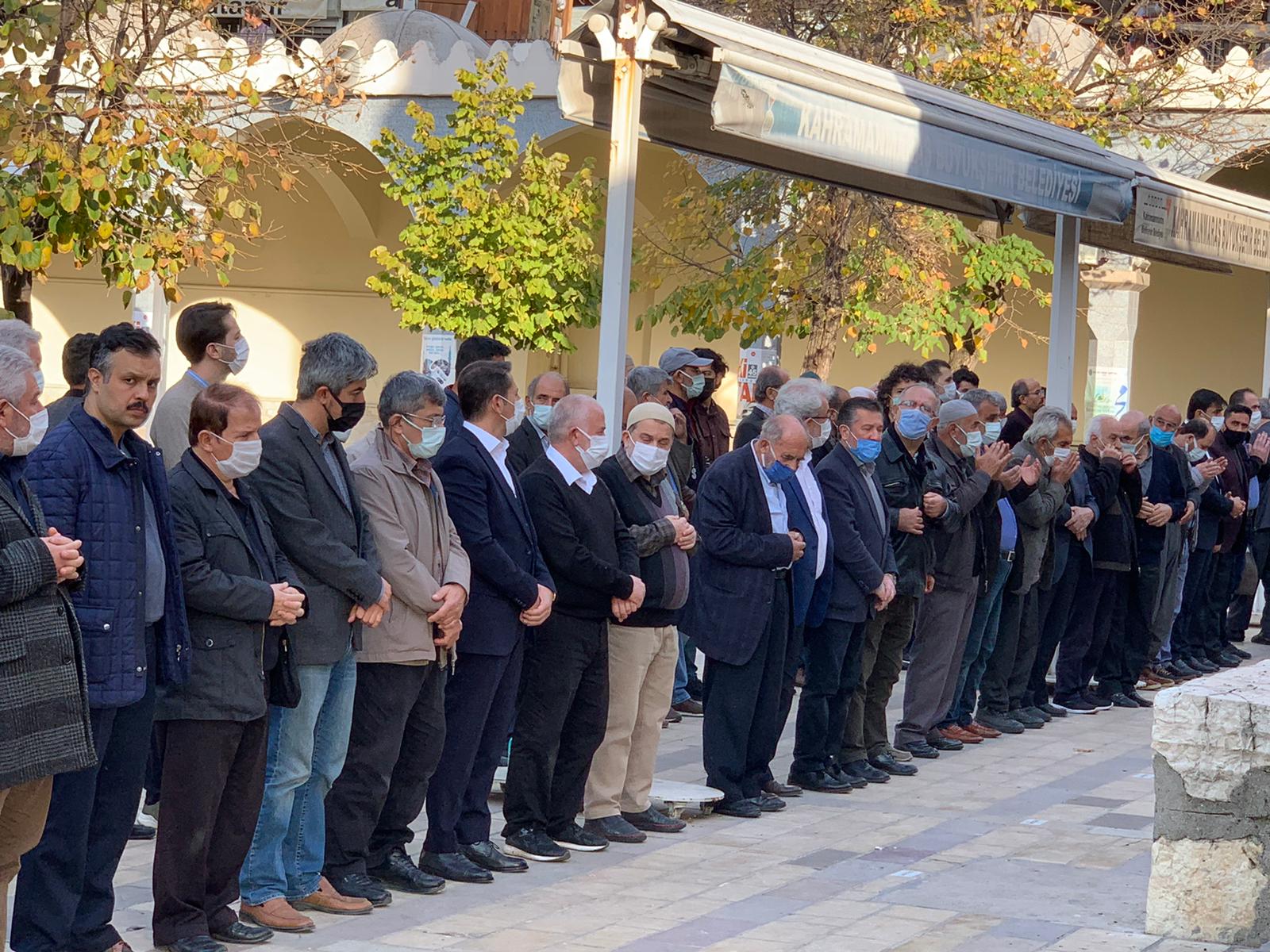 Sezai Karakoç için Kahramanmaraş’ta gıyabi cenaze namazı kılındı