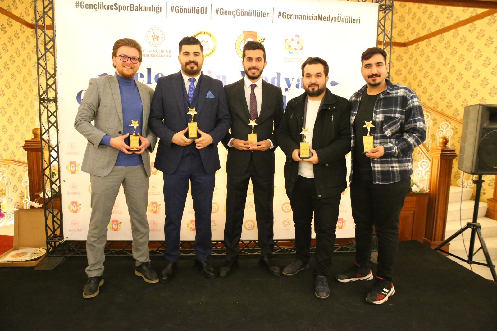 Kahramanmaraş Akdeniz Gazeteciler Cemiyeti’ne 6 Ödül birden