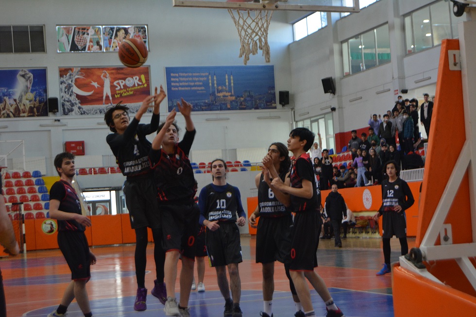 Okul sporları basketbol branşı’na kar engeli!