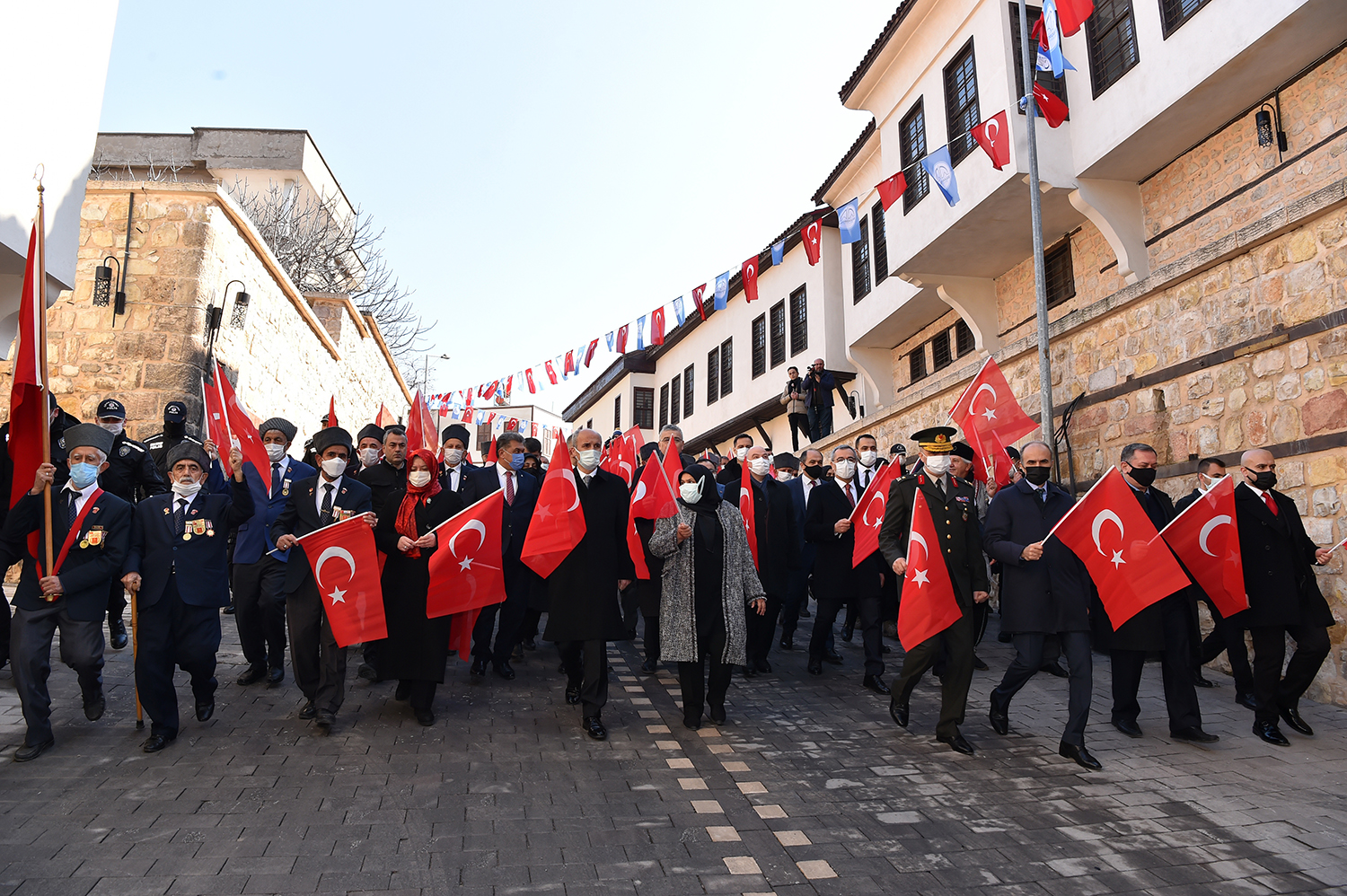 TARİHİ BAHTİYAR YÜRÜYÜŞÜ VE KIRK YAMADA KIRK MARAŞ SERGİSİ