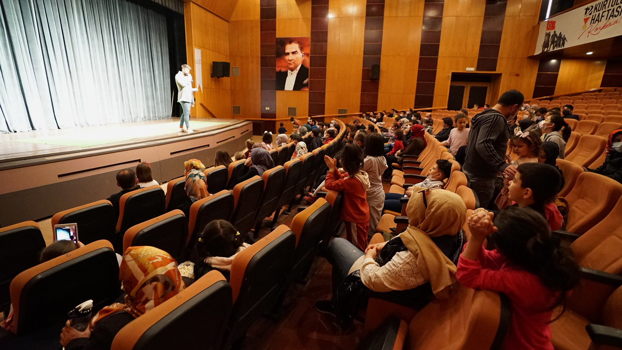 ‘Sihirli Şapka’ Miniklerin Beğenisini Kazandı