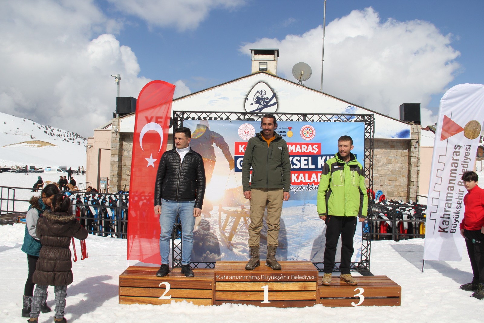 Geleneksel Kızak Yarışları Yapıldı