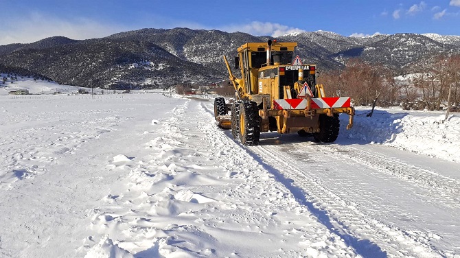 Büyükşehir Kırsalda Karla Mücadelesini Sürdürüyor