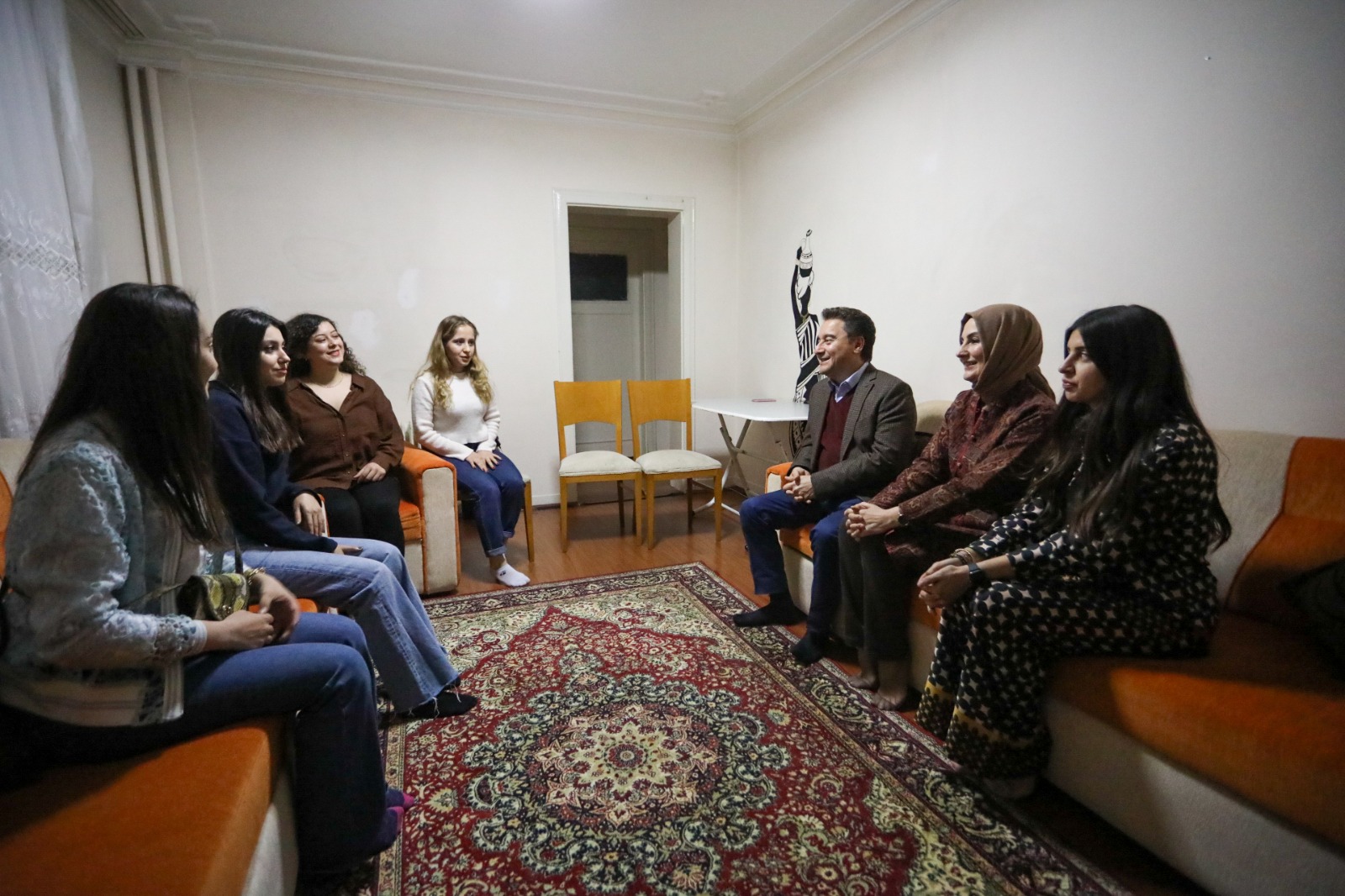 Ali Babacan, Öğrenci Evlerine Konuk Oldu