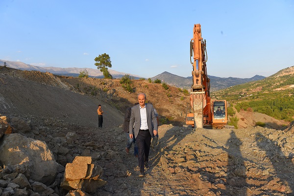 Ferhuş Mahallesinde Yol Standardı Yükseliyor