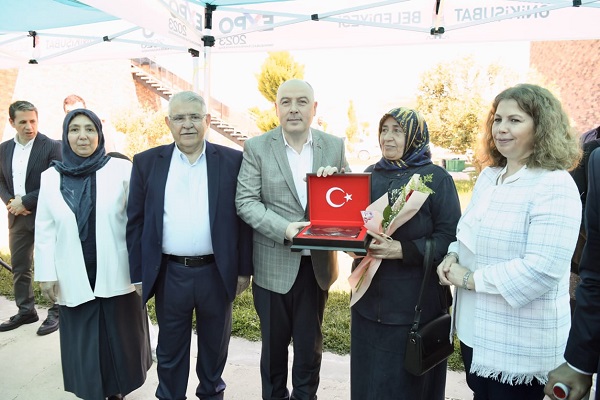 Başkan Mahçiçek’ten en anlamlı ‘Anneler Günü’ kutlaması