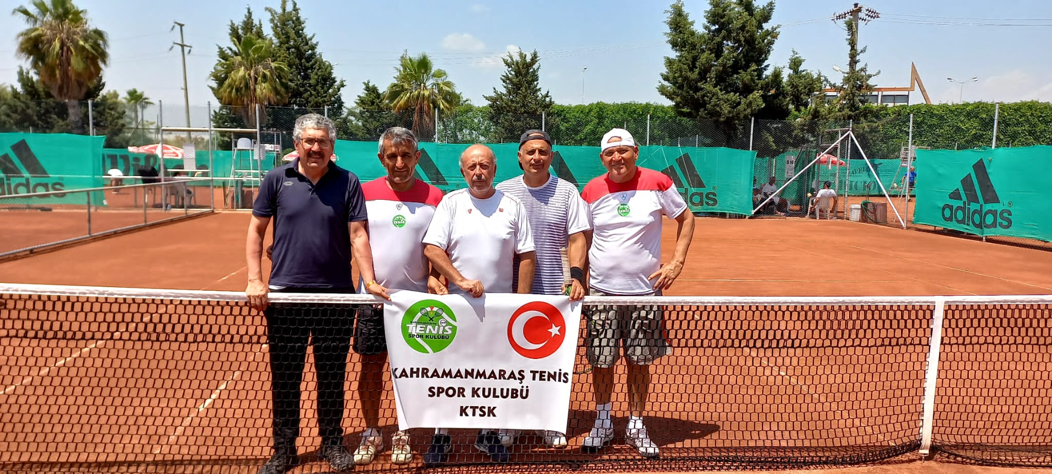 Kort tenisinde Kahramanmaraşlı Kemal Canlı şampiyon oldu