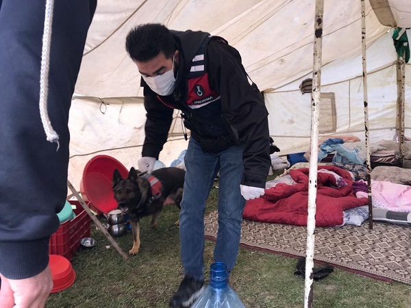 Kahramanmaraş’ta konar göçerlere uyuşturucu baskını: 11 gözaltı