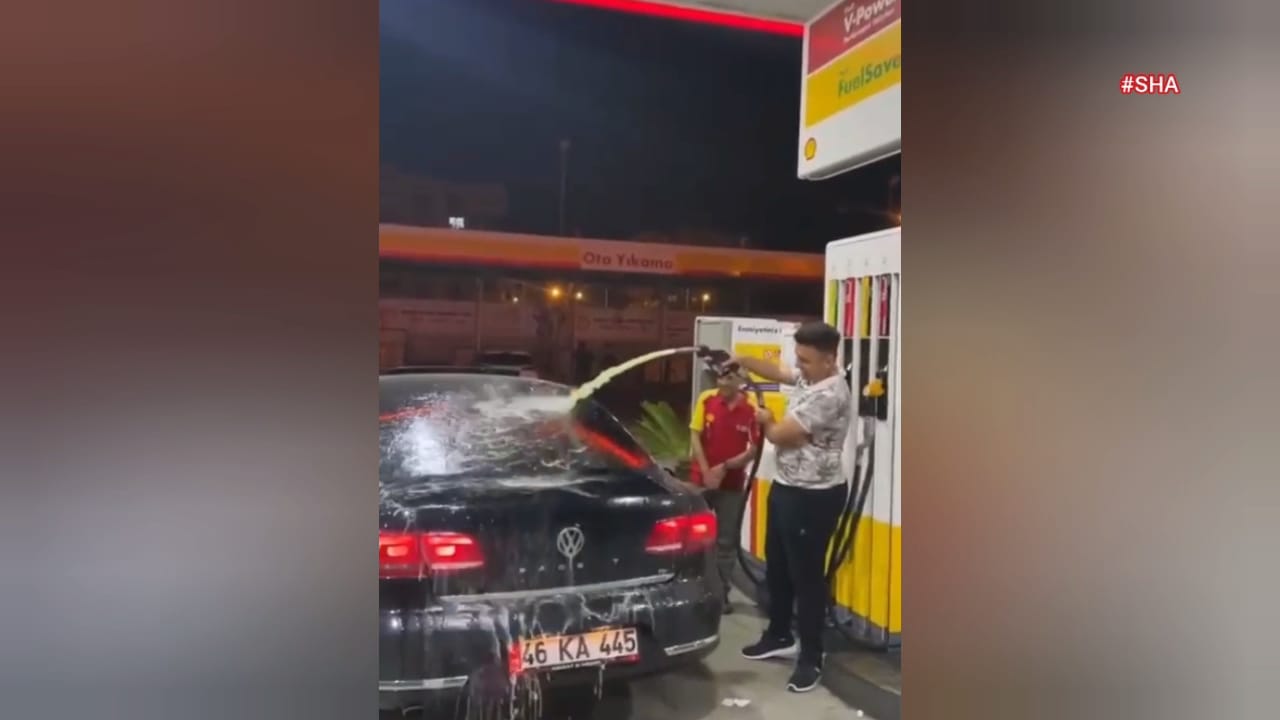 Kahramanmaraş’ta otomobilini benzinle yıkadı