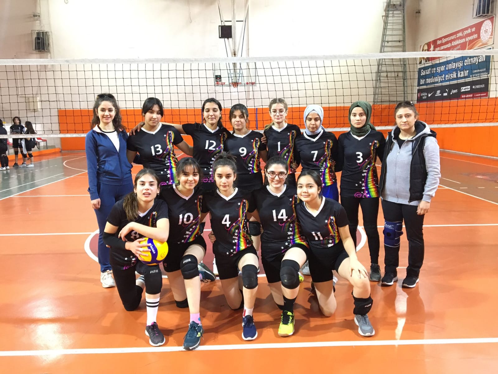 Yaz Voleybol Kursuna Yoğun Tempo devam ediyor