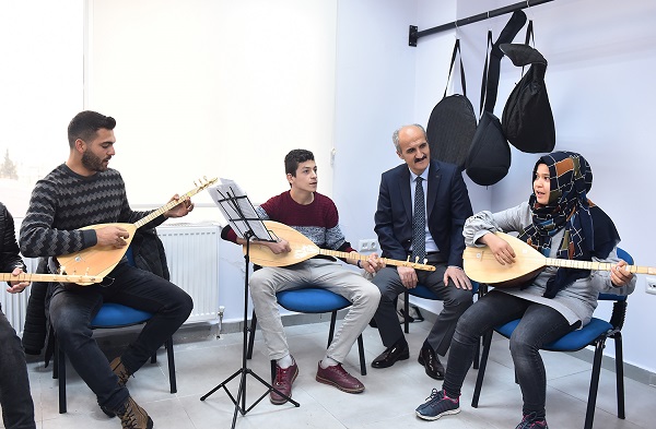 Gençler, Yaz Tatilini Dulkadiroğlu Gençlik Merkezi’nde Değerlendirin