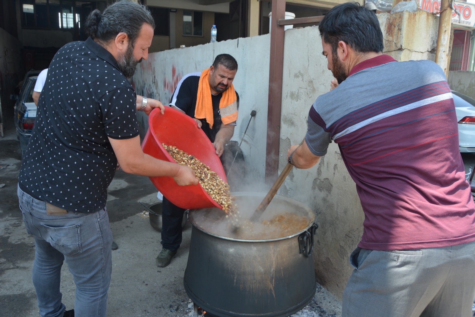 Sanayi Esnafı Aşure Bereketinde buluştu