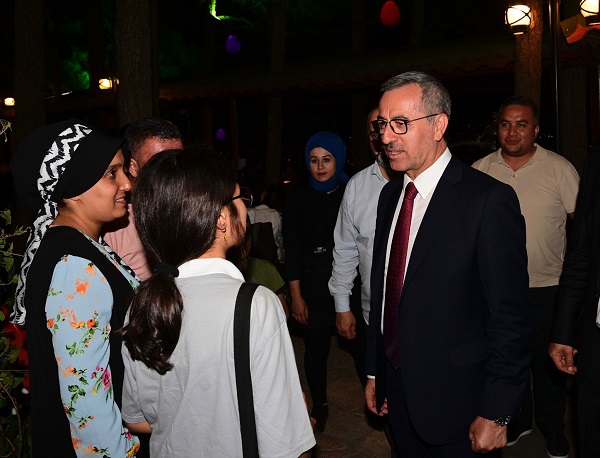 Başkan Güngör, Şairler Tepesi’nde Vatandaşlarla Bir Araya Geldi