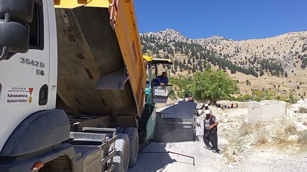 Kurucaova’nın Yol Sorunu Büyükşehir’le Çözülüyor