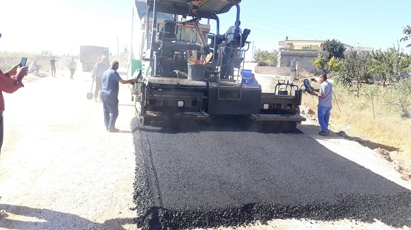 Yumaklıcerit’in Yolu Büyükşehir’le Yenileniyor