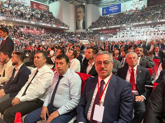 Başkan Güngör, “Türkiye Yüzyılı” Tanıtım Toplantısı’na Katıldı
