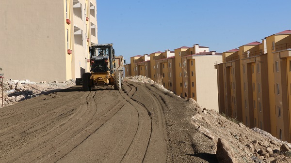 Büyükşehir Yıldızevler Konutları’nda Ulaşım Yatırımlarını Sürdürüyor