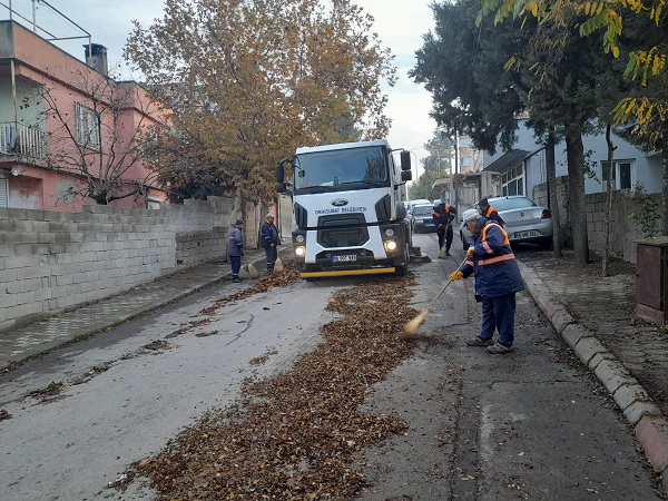 Onikişubat Belediyesi’nin temizlik hamlesiyle mahalle ve sokaklar pırıl pırıl
