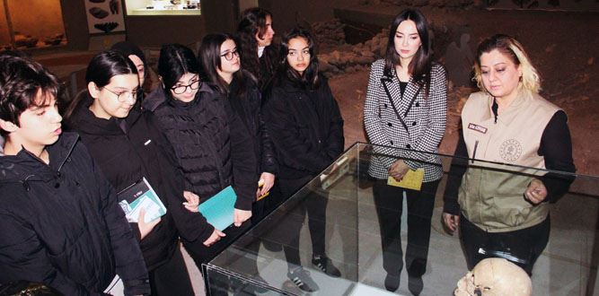 Meraklı Öğrencileri Müzeyi Ziyaret Etti