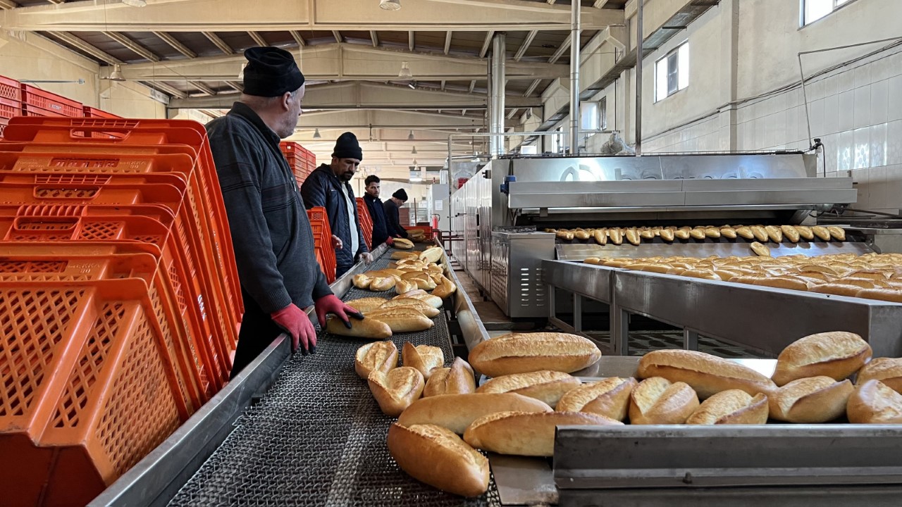 Büyükşehir’den Günlük 225 Bin Ekmek