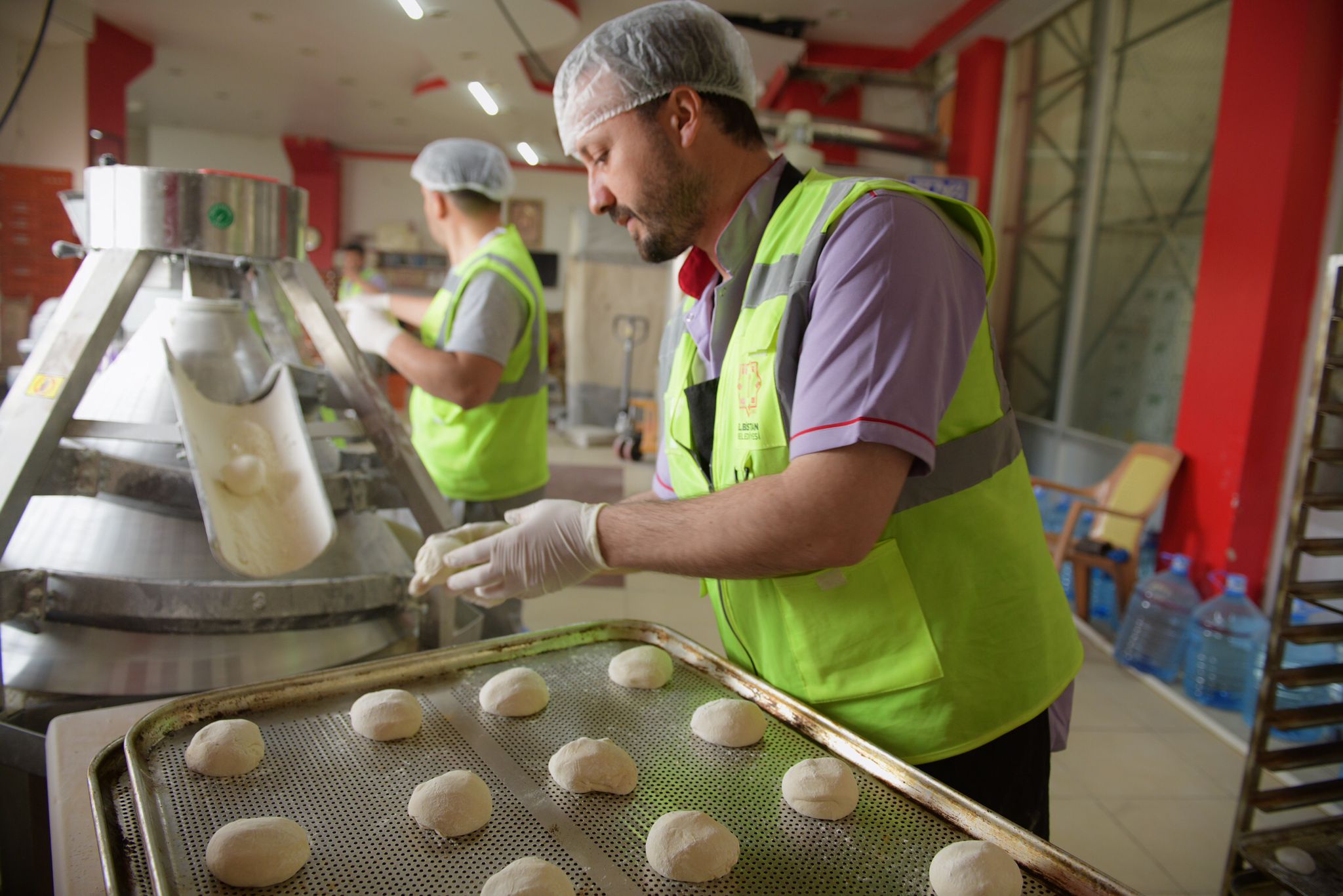 Halk Ekmek Fabrikası’ndan depremzedelere günlük 15 bin ekmek