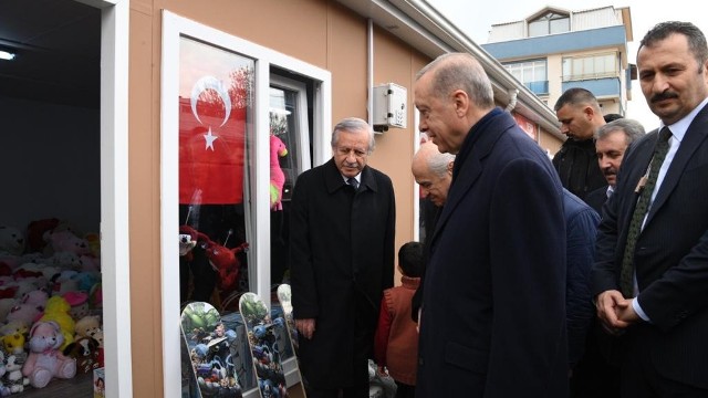 Cumhurbaşkanı Erdoğan ile Kocaeli Çarşısı’nı Ziyaret Etti