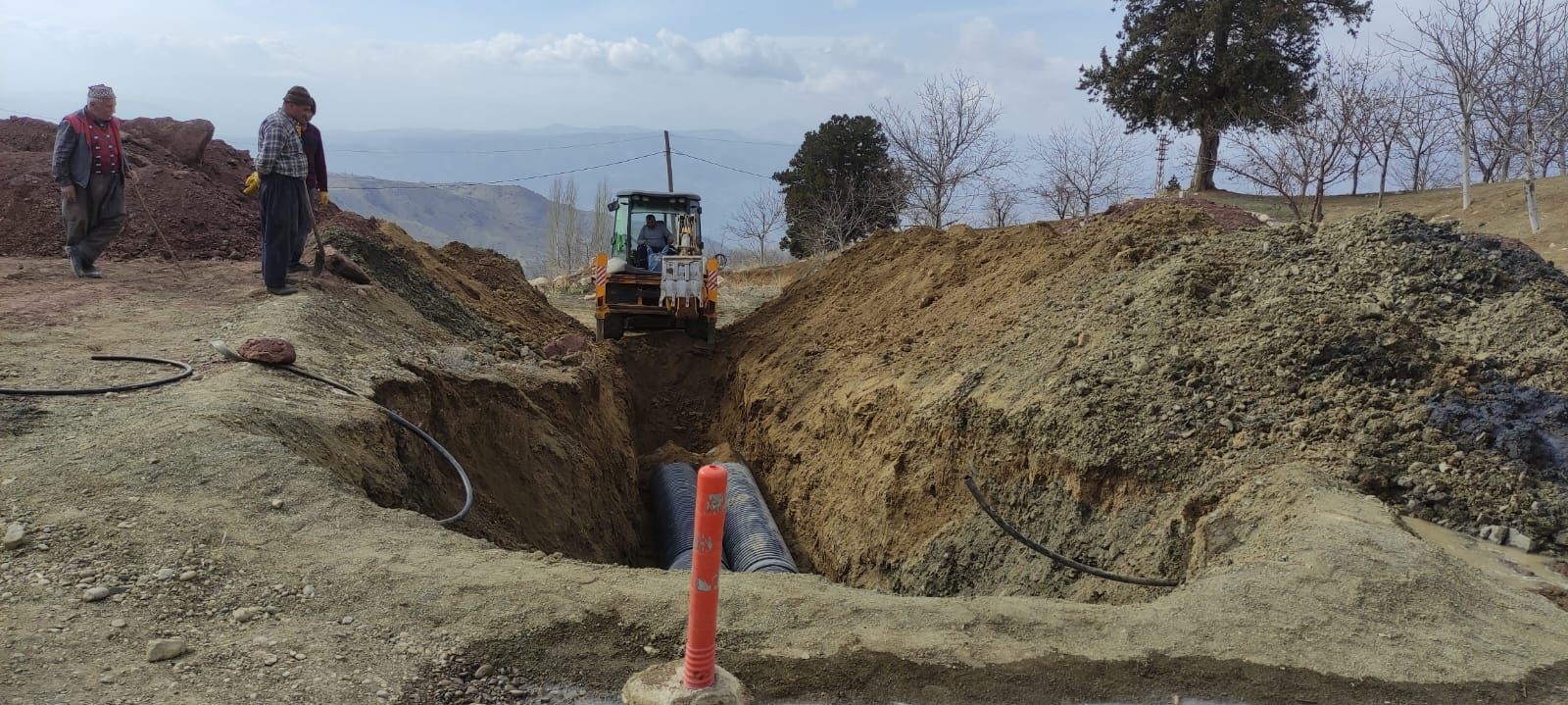 Depremden etkilenen kırsal mahallelere alt yapı