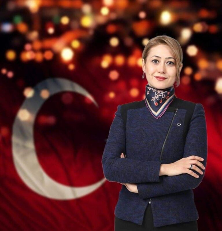 Zuhal Karakoç Dora Kimdir