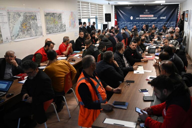 Depremde 50 bin 500 kişinin hayatını kaybetti