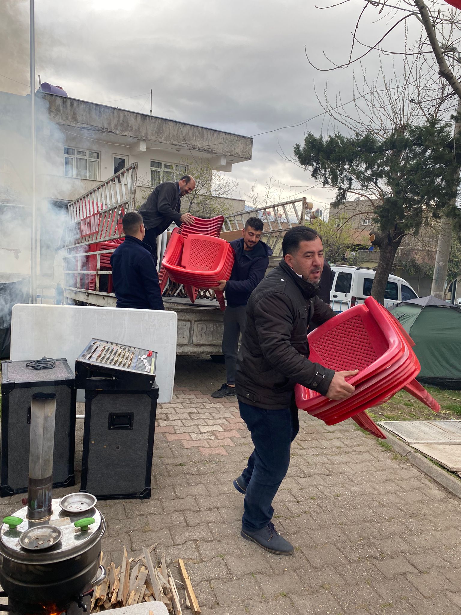 Gönüller bir olsun sofralar huzurla dolsun