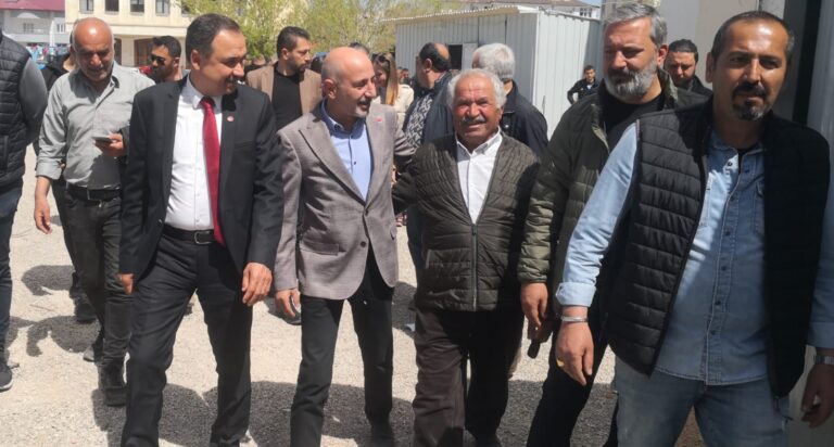 Depremzedelerimize evlerini bedava vereceğiz
